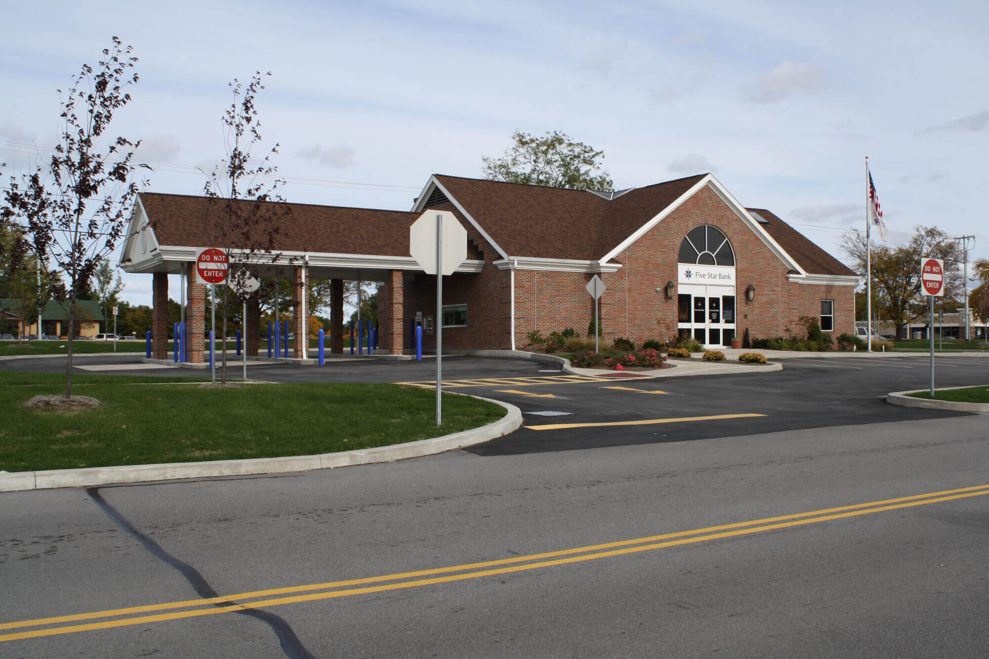 Five Star Bank, New Bank Branch Beardsley Architecture